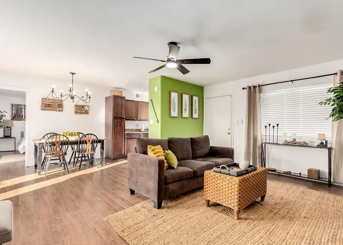 Apartment Charming 3b2b Oasis